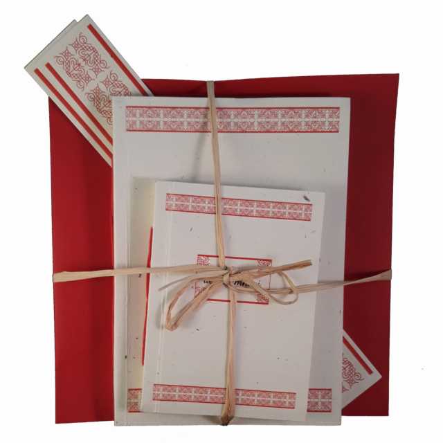 Set Vlasca rosu Set cadou cu motive tradiționale din zona Vlaşca (roşu) - Image 1